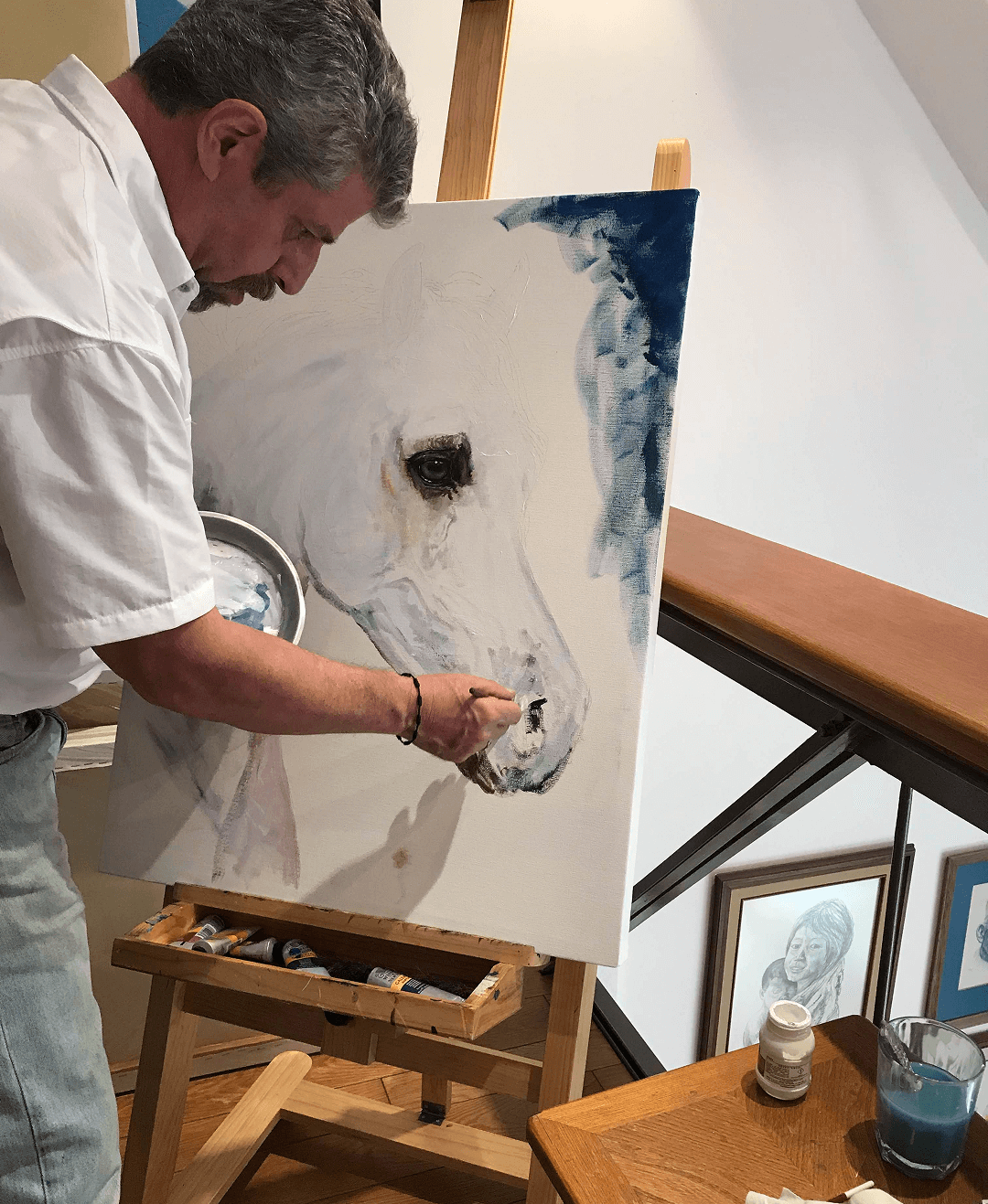 Rafa Painting a horse